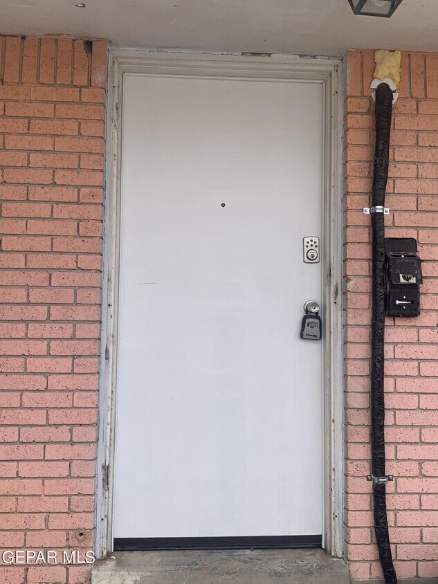 Foto principal - 3910 Leavell Ave