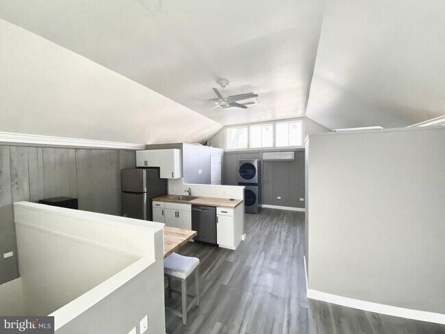Building Photo - 4340 Millcreek Rd
