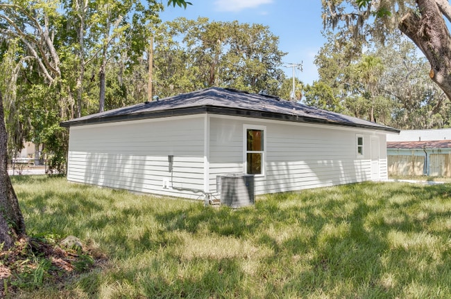 Building Photo - 815 Tomoka Rd