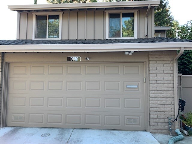 Foto del edificio - 10180 Firwood Dr