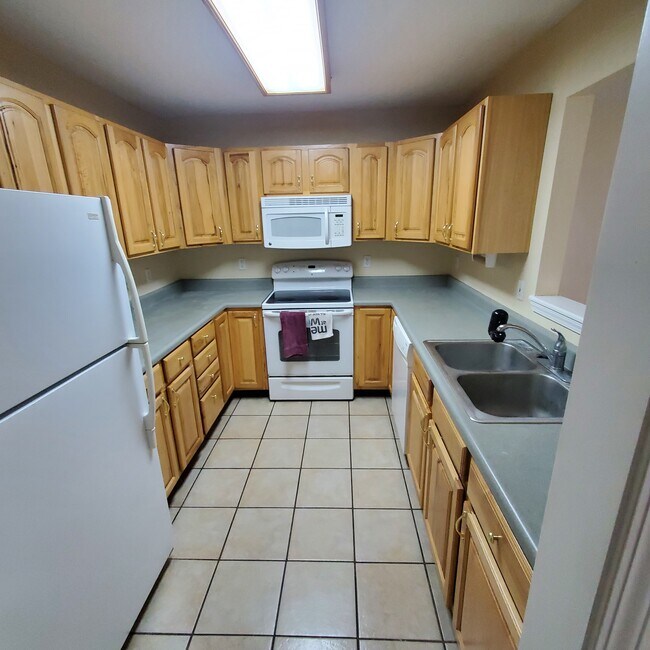 Cocina - 5330 Godas Cir