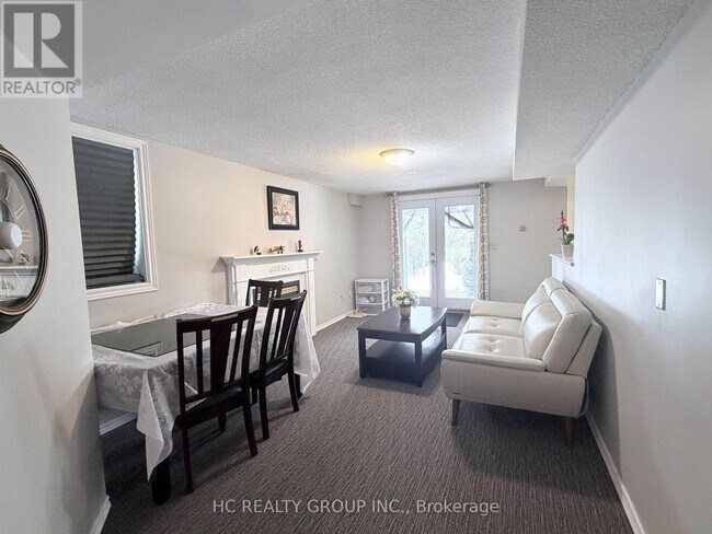 Building Photo - 17 Cawker Ct