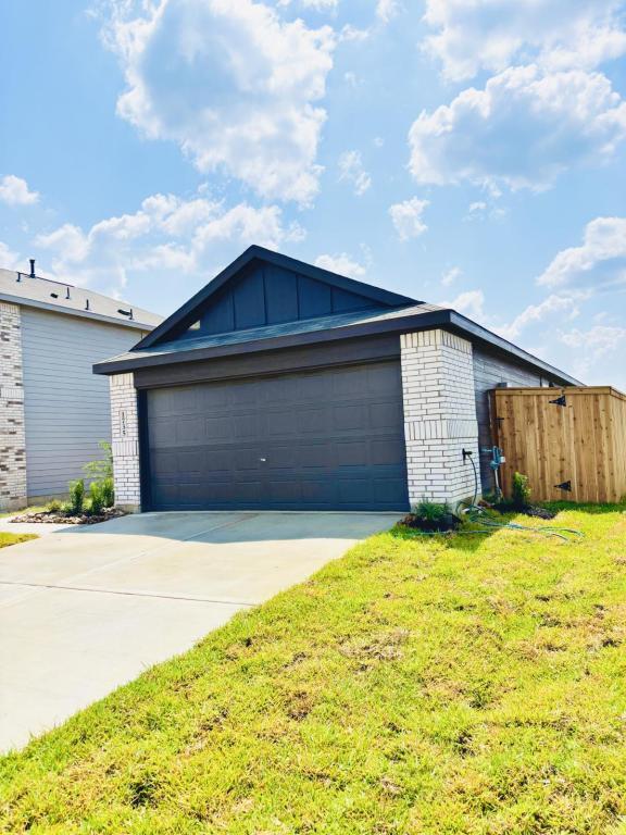 Building Photo - 1735 W Stroker Rd