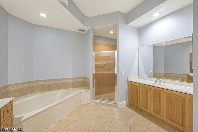 Foto del edificio - 9142 Cherry Oaks Ln