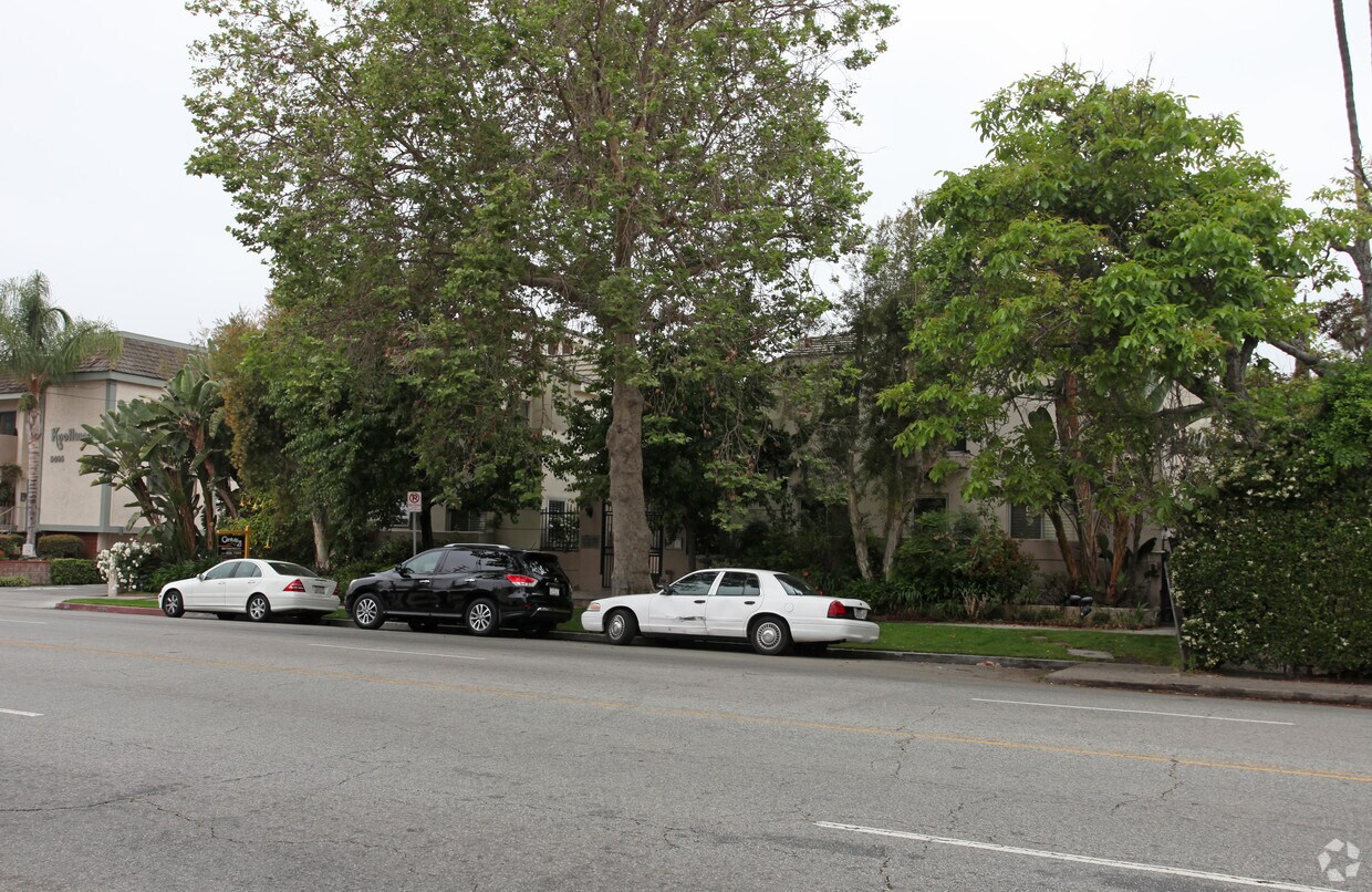 Building Photo - Residential Condominium