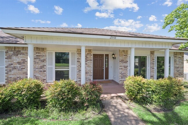 Foto del edificio - 2848 Oxford Ln