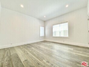 Building Photo - 807 Croft Ave
