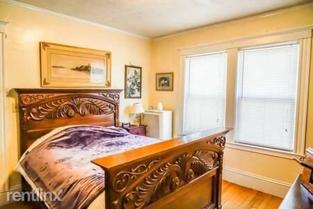 Building Photo - 2 br, 1 bath Duplex - 18 Wiley Rd