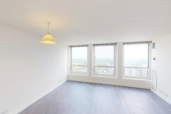 Interior Photo - Regents Park