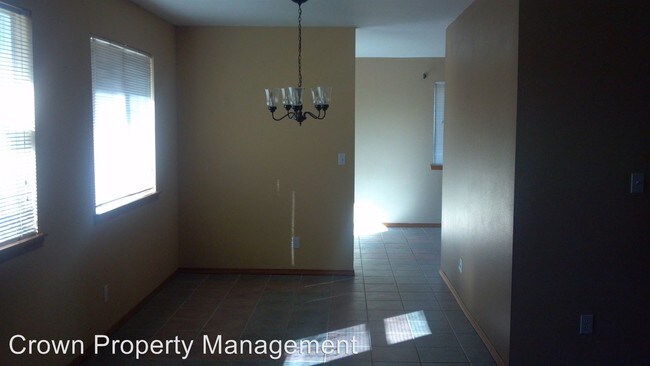Building Photo - 2503 S Highlands Blvd