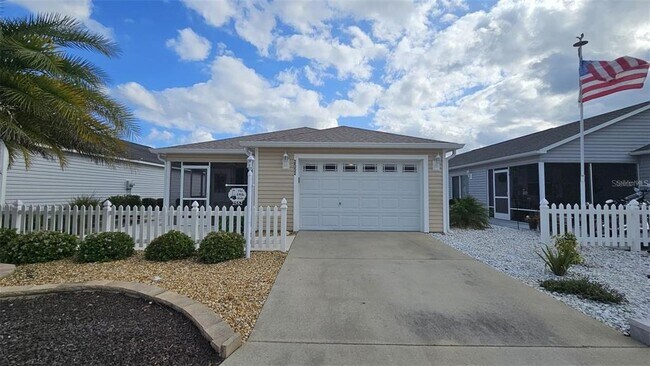 Foto del edificio - 2552 Red Cedar Ln
