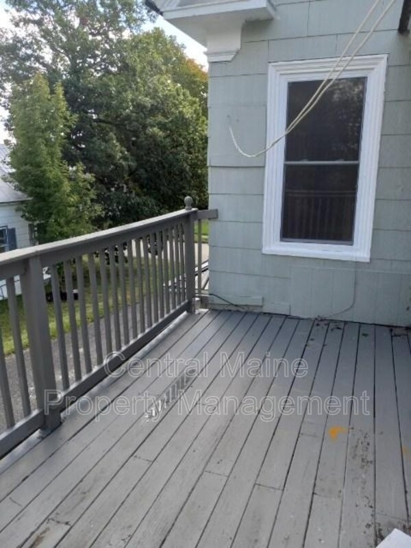 23 Oakland St Unit 2, Waterville, ME 04901 Condo for Rent in