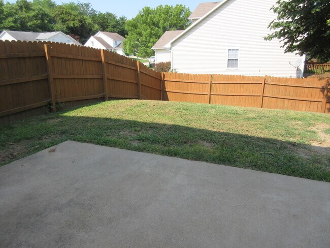 Foto del edificio - 5013 Carrieridge Dr