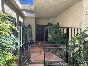 Building Photo - 14676 Deervale Pl