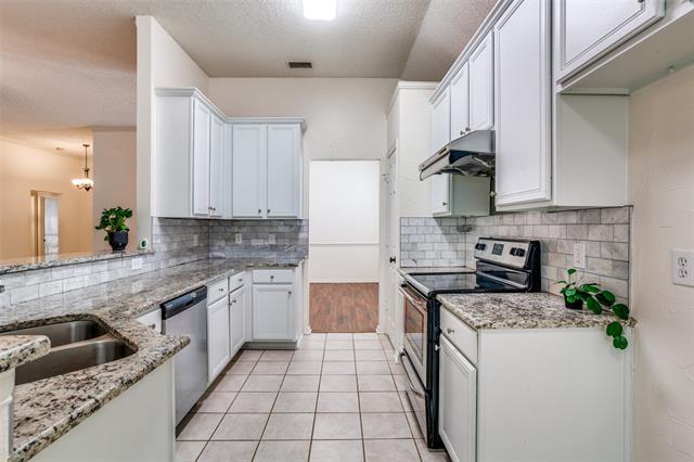 Foto del edificio - 5300 Promise Land Dr