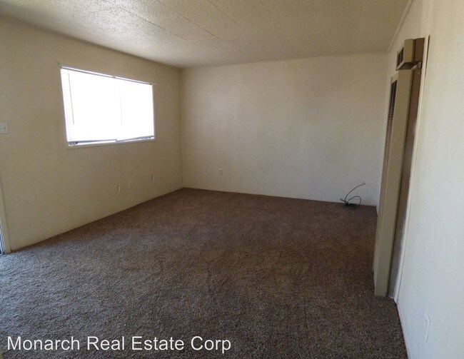 Foto del edificio - 1015 Davis Ave