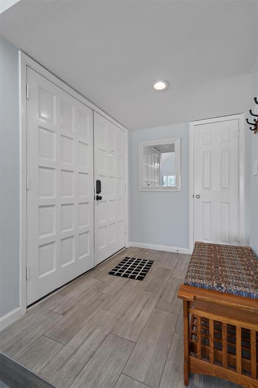 Building Photo - 19 Casa Verde St