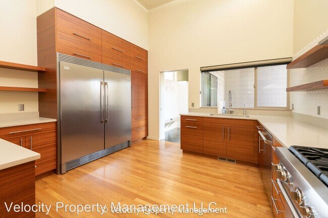 Foto del edificio - 3 br, 2 bath House - 2337 NW Frazer Ln.