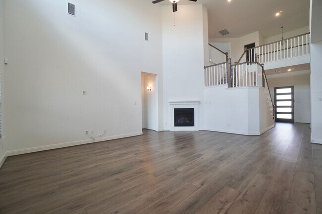 Foto del edificio - 18116 Leccion Dr