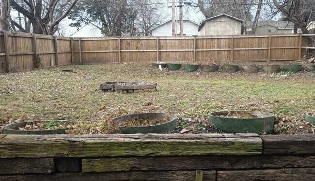 Foto del edificio - 606 N Lincoln Ave