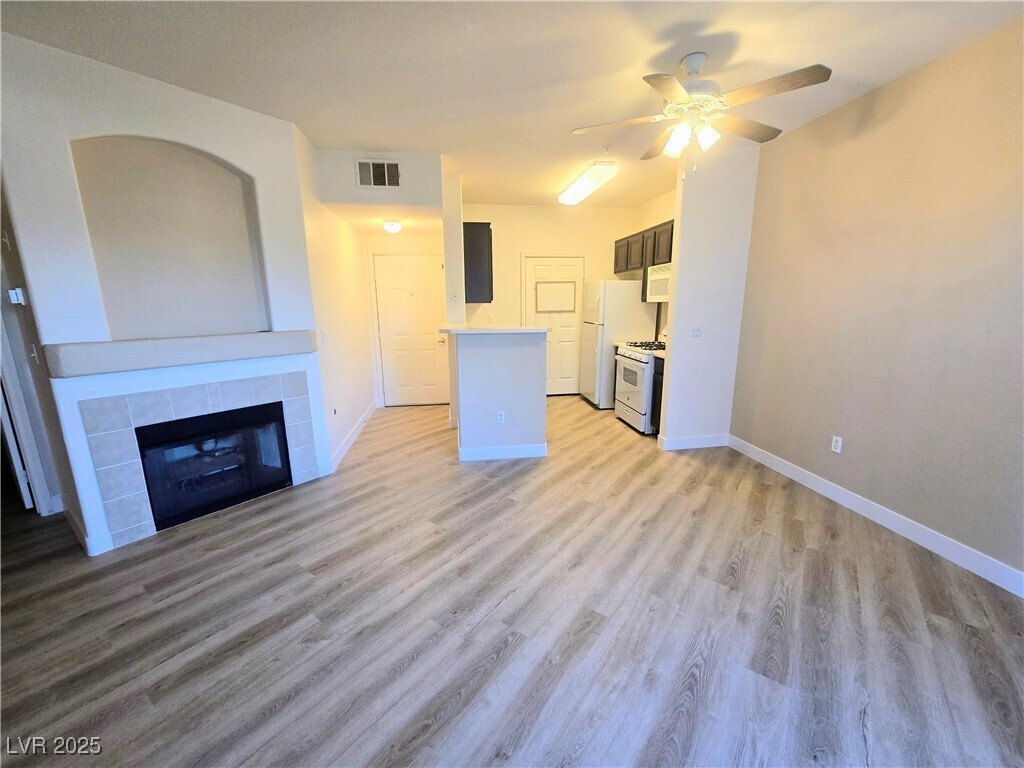 Primary Photo - 7123 S Durango Dr