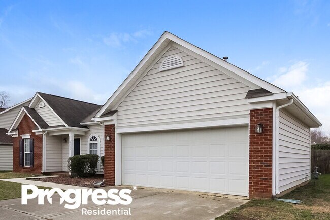 Building Photo - 6123 Goldenfield Dr