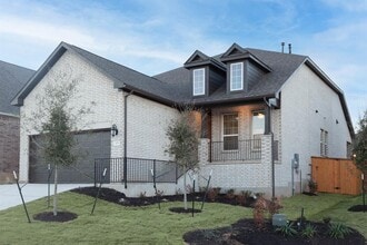 Building Photo - 309 Barton Oak Trl
