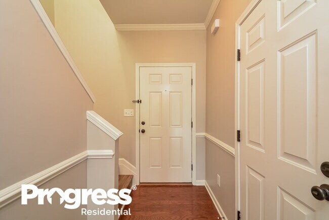 Building Photo - 4328 Burchard Dr