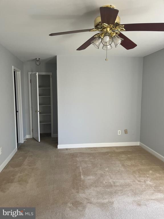 Building Photo - 6877 McLean Province Cir