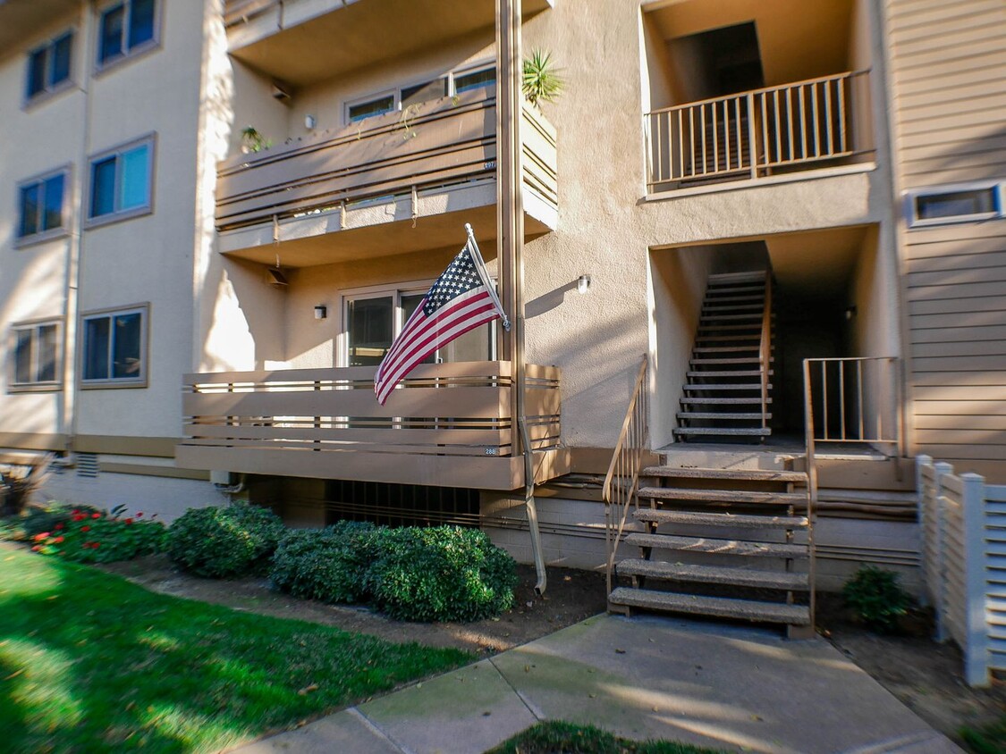 Primary Photo - Charming condo in Point Loma Tennis Club!