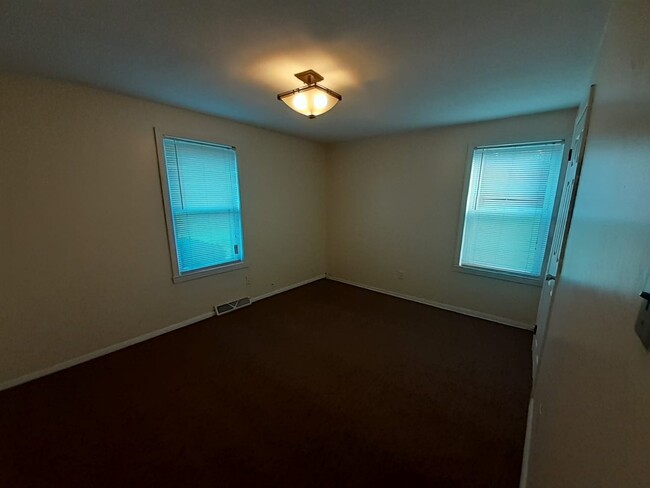 Building Photo - 28520 Martinsville Rd