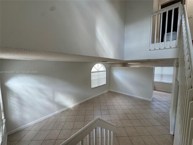 Foto del edificio - 327 NW 159th Ave