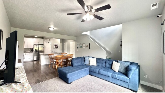 Foto del edificio - 4510 N Frontier St