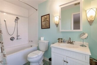 Building Photo - 2372 Baybreeze St