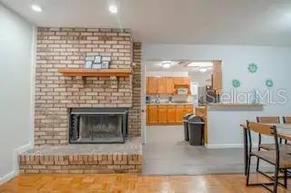 Building Photo - 4401 Lenmore St