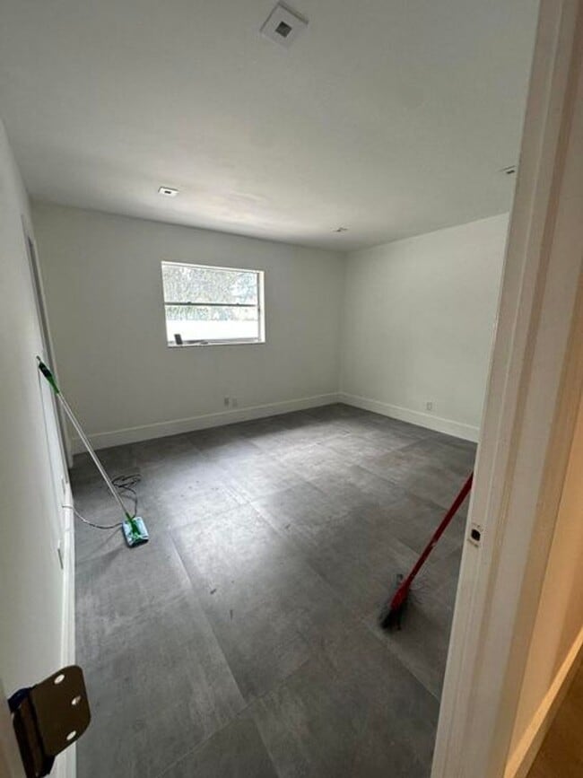 Foto del edificio - 4546 SW 51st St
