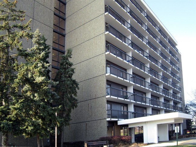 Foto del edificio - Eastland Manor