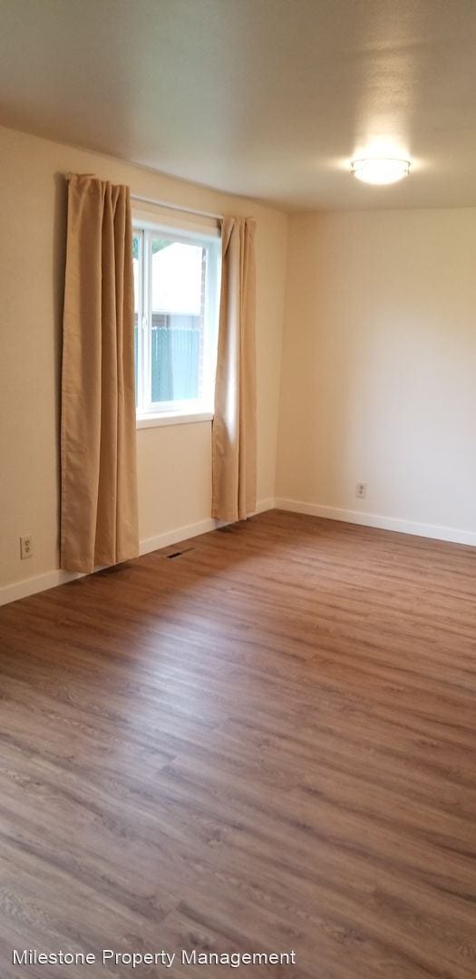 Building Photo - 5 br, 2 bath House - 5100 NE 46th Street