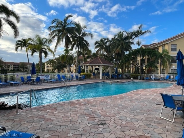 Swimming pool, Jacuzzi - 4690 Saint Croix Ln