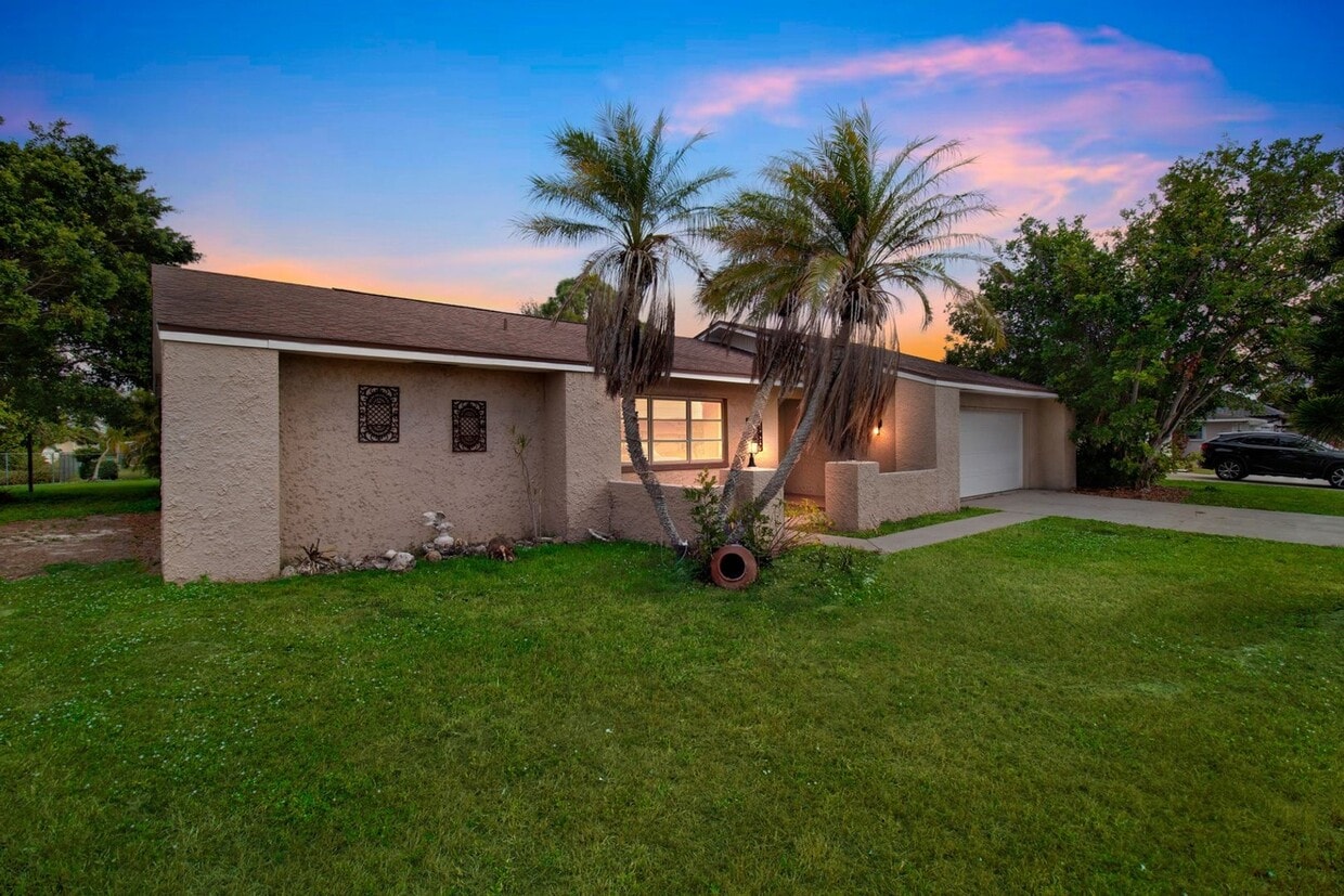 Primary Photo - Charming 3BR House in Cape Coral