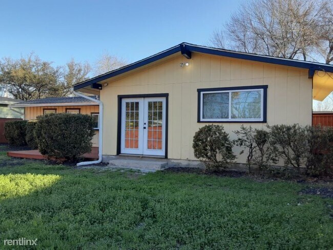 Foto del edificio - 4 br, 2 bath House - 735 Robinhood Pl