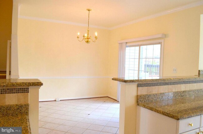 Foto del edificio - 6863 Drifton Ct