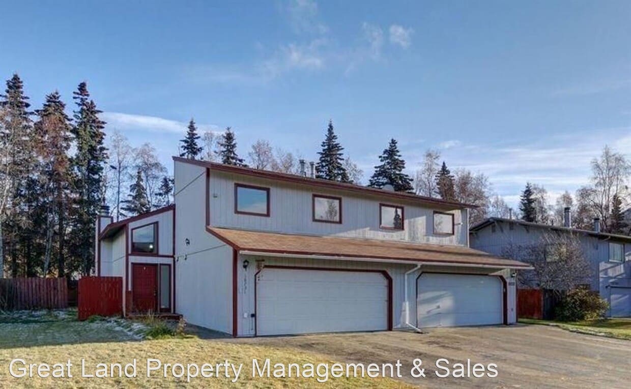 3 br, 2.5 bath House 18731 N. Lowrie Lp House Rental in Anchorage