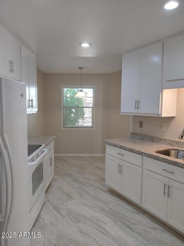 Foto principal - 17237 N 106th Ave