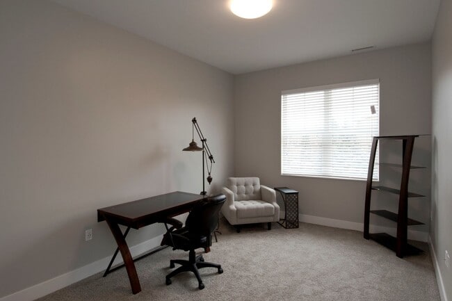 Interior Photo - Fulton Square