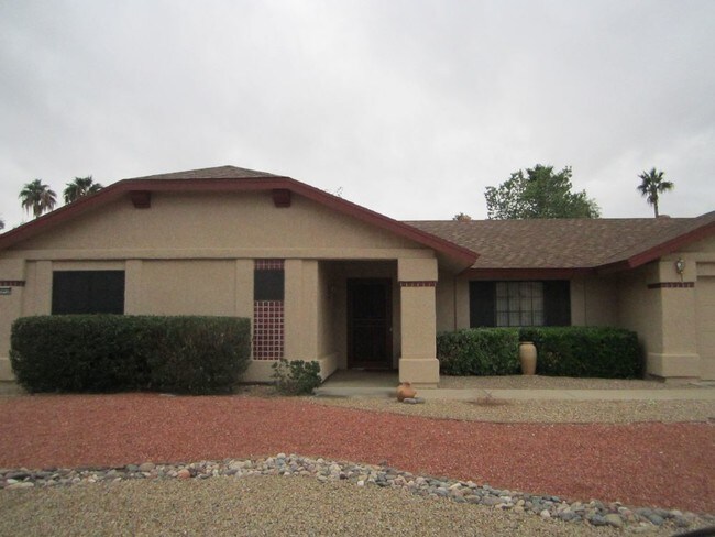 Building Photo - 20430 N 135th Ave