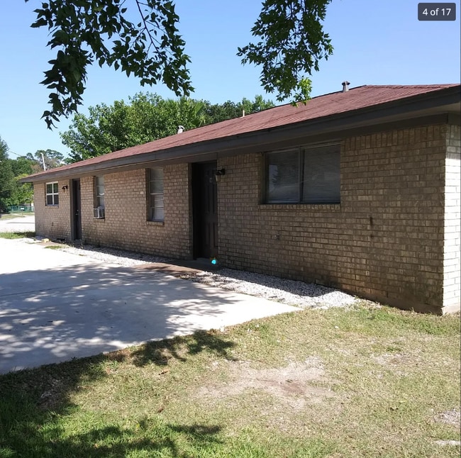 Photo - 4013 Amoor Ave Apartment
