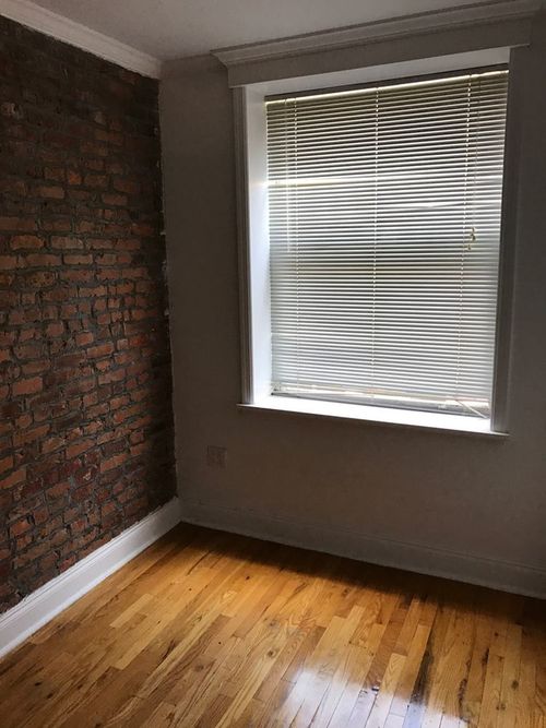 Foto del edificio - 144 Bleecker St