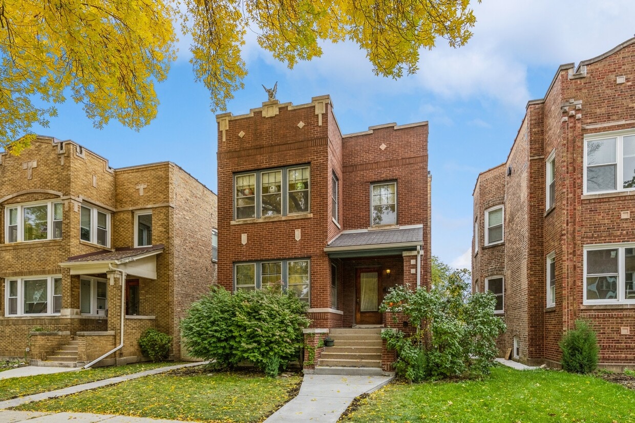 4427 N Lavergne Ave, Chicago, IL 60630 House Rental in Chicago, IL