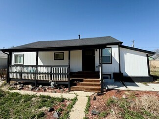 Building Photo - 3275 W Hawthorne Pl